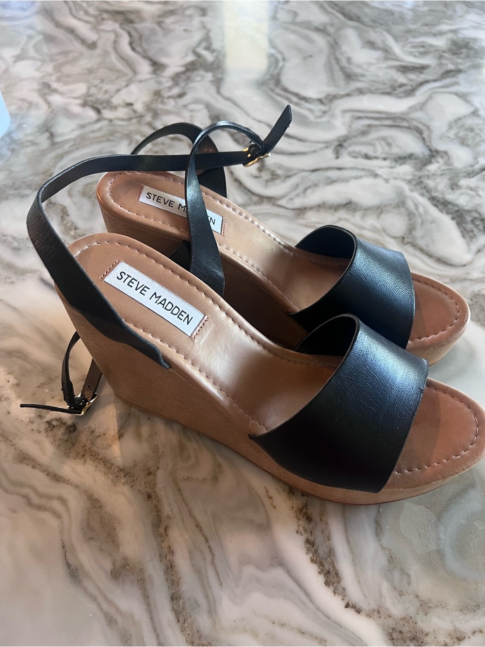 Steve Madden Black Leather Platform Wedge Sandals with Wood-Look Platform - Picture 8 of 8